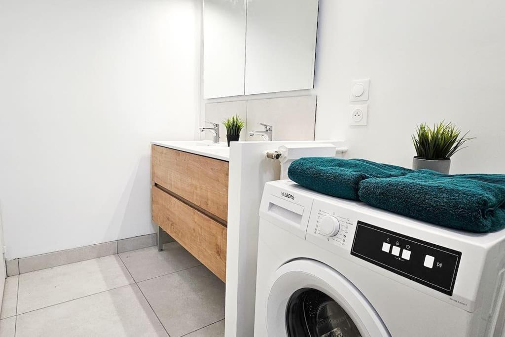 Apartament C'Est Chez Maurice! 4 Ch Wifi Balcon Parking Free Saint-Etienne  Zewnętrze zdjęcie