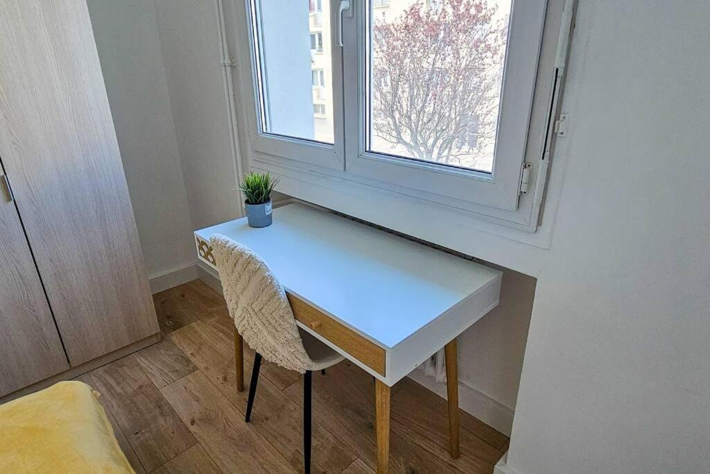 Apartament C'Est Chez Maurice! 4 Ch Wifi Balcon Parking Free Saint-Etienne  Zewnętrze zdjęcie